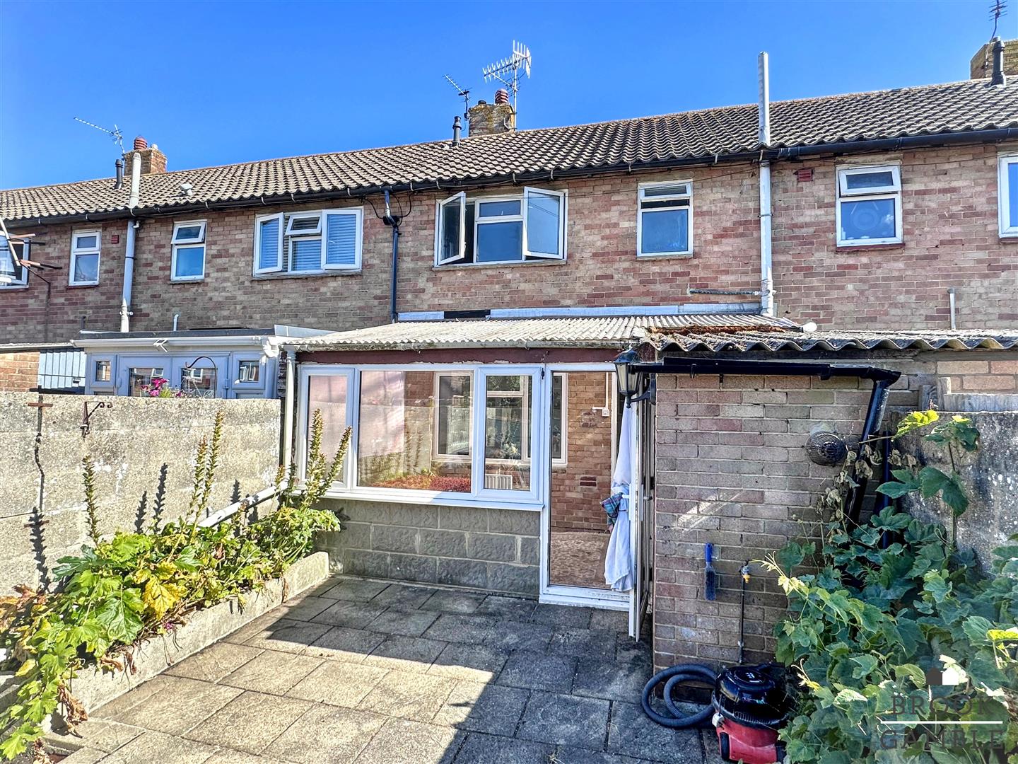 2 Bedroom House. Iden Street in Eastbourne,  8